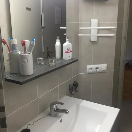 Pres De La Apartment